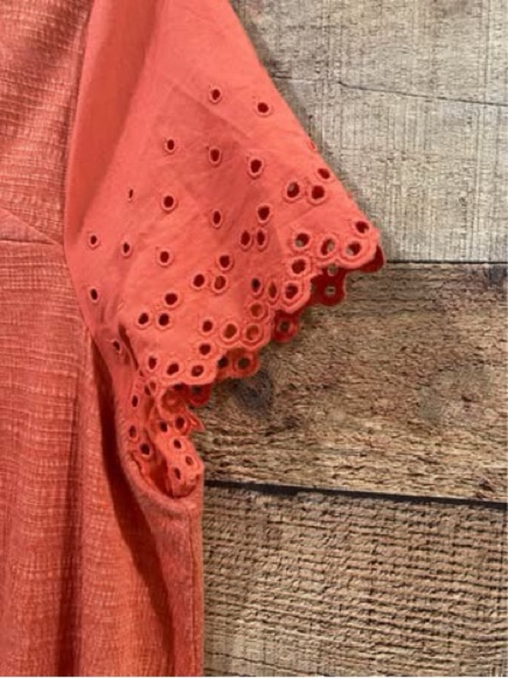 Retrology Square Neck Eyelet Sleeve Top in Coral Size XL - Picture 2 of 4